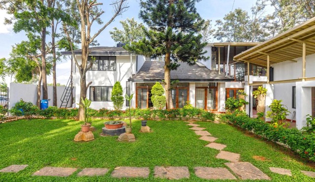 Grandeur 5BHK VillaTheatre HennurManyata