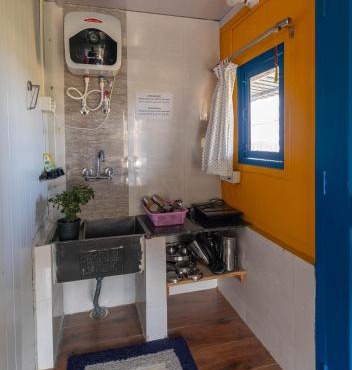 Gulmohar Homes- Peaceful Cottage With Himalayan view