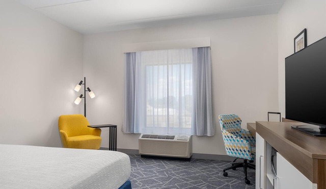 Hampton Inn Baltimore Bayview Campus in Baltimore
