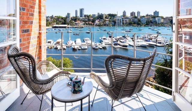 Harbourside Sanctuary with Spectacular Views in Double Bay