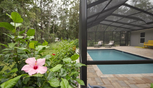 Heated Pool Cheerful, Pet- friendly 3 Bedroom in Citrus Springs