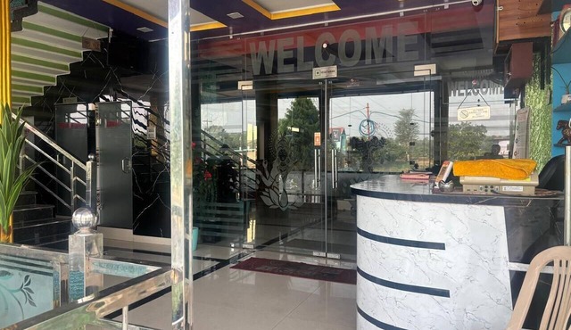 Himani Hotel