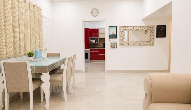 Homlee-White House-5BHK-Parking-Max Hospital-Saket
