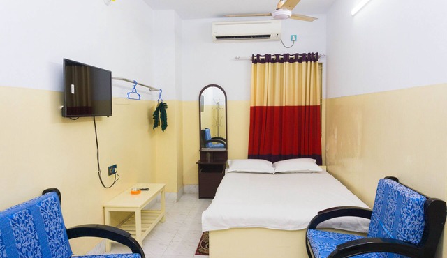 Hotel Al Sarwar - Deluxe Single Room