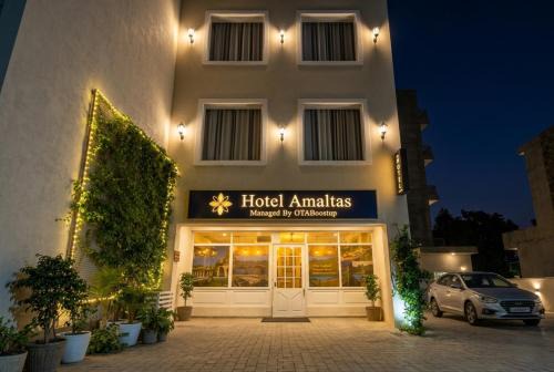 Hotel Amaltas Nayagaon Near PGI & PEC College