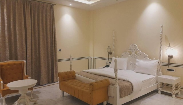Hotel Anand Bagh - Eraya Hotels
