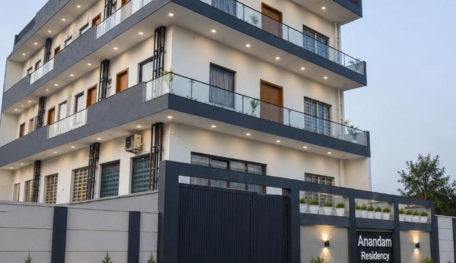 Hotel Anandam Residency Hotel Near Gaur City Noida Extention