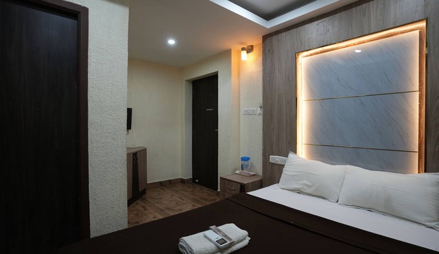 Hotel Anbu Park