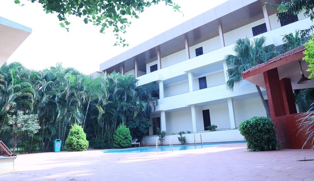 Hotel Badami Court