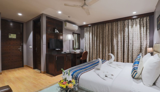 Hotel Blue Stone - Nehru Place