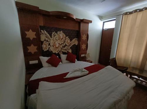 Hotel Devlok regency
