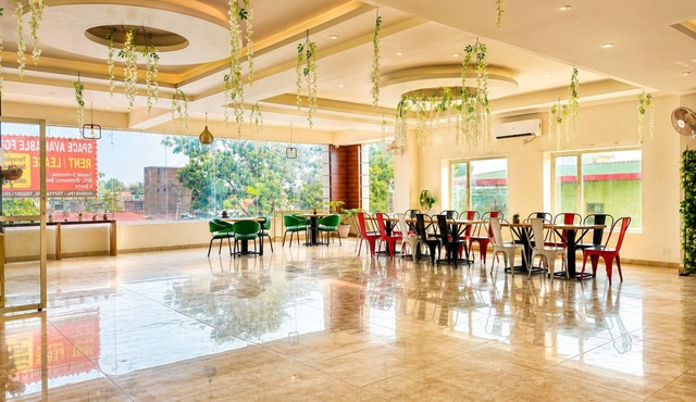 Hotel Four Seasons R