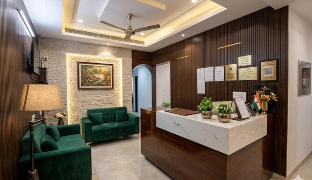 Hotel Golden Inn At Vasundhara