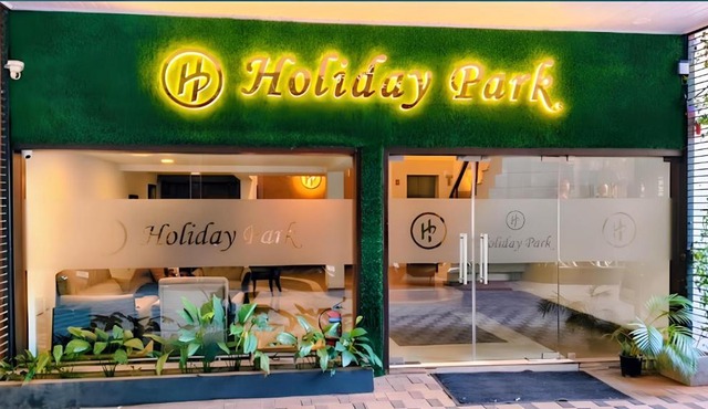 Hotel Holiday Park,Thalassery