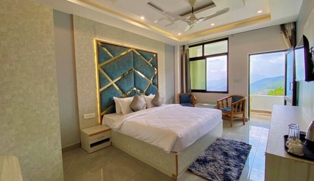 Hotel Kavita Palace