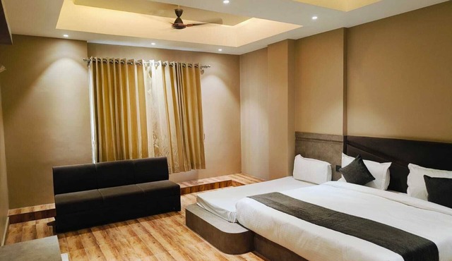 Hotel Maple Residence
