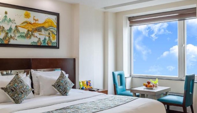 Hotel Neu Villa, City Centre - 5 Minute from Connaught Place & NDLS Station