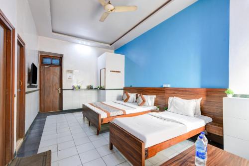 Hotel New Royal Just Near Old Delhi Railway Station And Red Fort