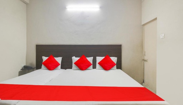 Hotel O Bharat Lodge