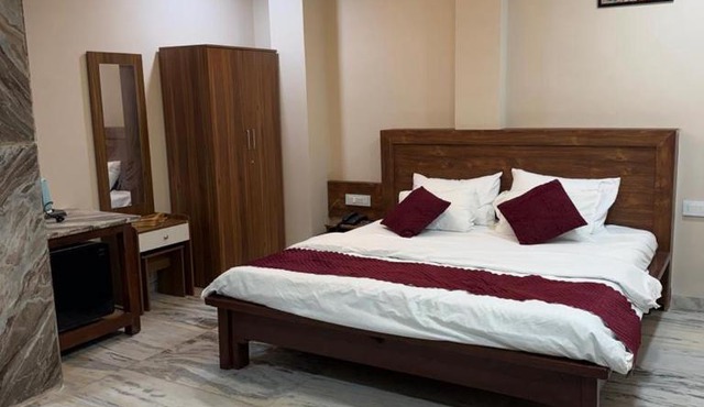 Hotel Omkara View Palace