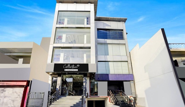 Hotel Parjaat Residency
