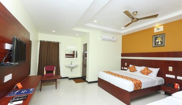 Hotel Ramcharan Residency