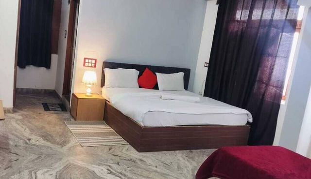 Hotel Ramya Palace