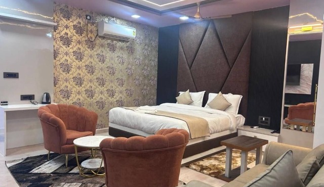 Hotel Rashmi Grand