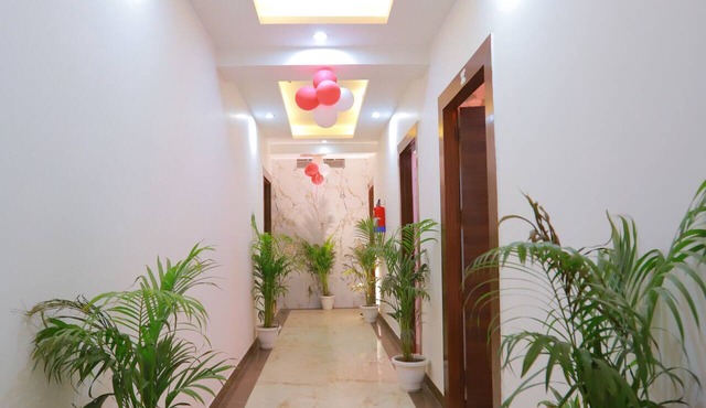 Hotel Red Velvet Suites