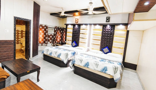 Hotel Revoli Amritsar Near Golden Temple