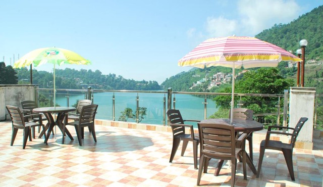 Hotel Royal Rosette Lake View BHIMTAL