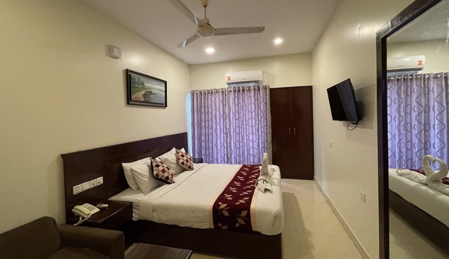 Hotel Sea Cox - Deluxe Couple Room - AC