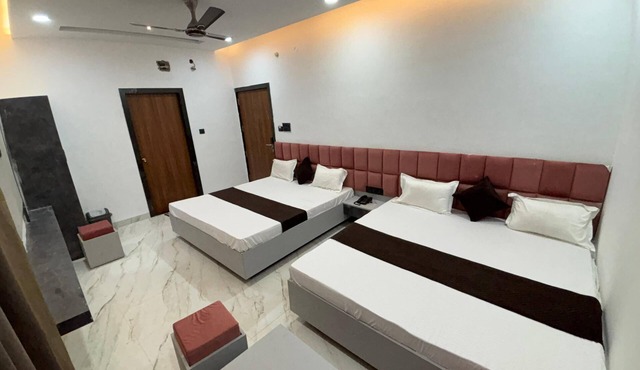 HOTEL SHREE ASHTAVINAYAK GRAND