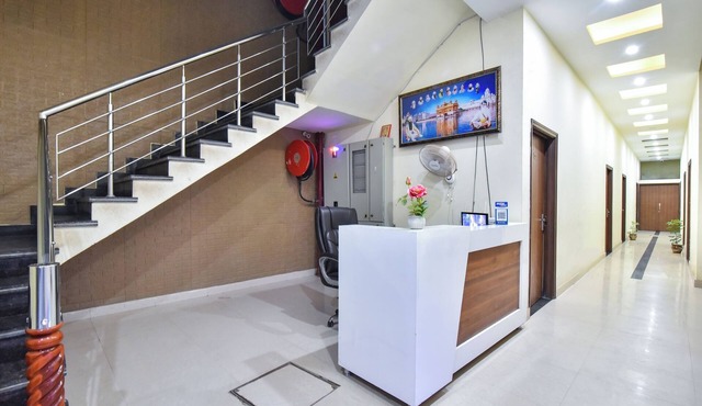 HOTEL SK PLAZA