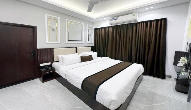 Hotel The Glory