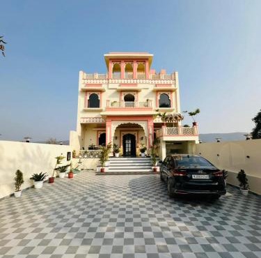 Hotel The Maya Palace