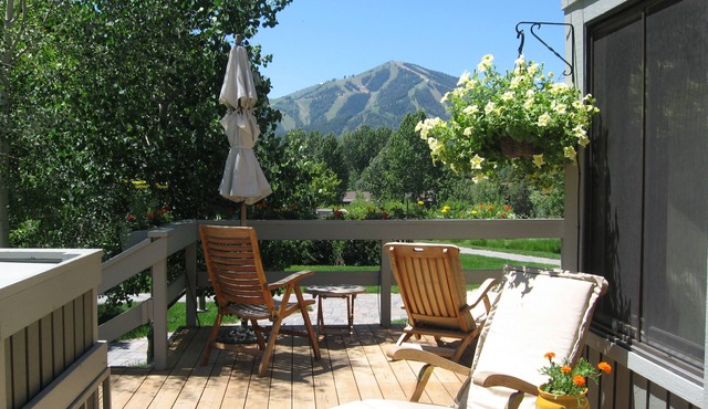 Interior Decorators Four Bedroom Condo Near the Lodge in Sun Valley