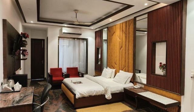 JJK Rukmini Vilas Hotel & Banquet