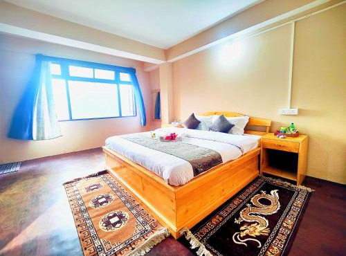 Jo'stel Snowcap Regency