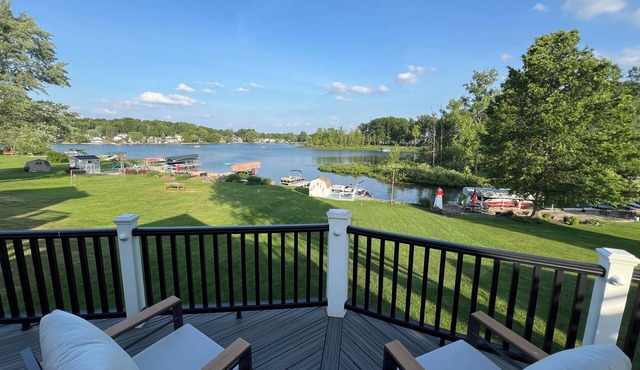 Lakefront Getaway on Murray Lake - Swim, Fish, Float, & Relax in Lowell