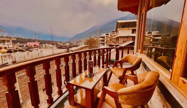 Le Green Resort, Mall Road Manali