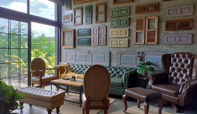 Leisurely Béton Brut, Karjat