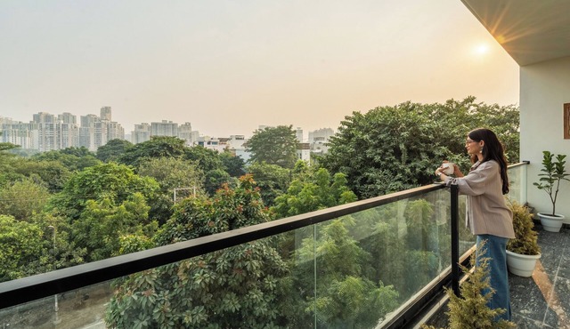 Lime Tree Hotel & One BHK Serviced Apartment - Noida Sector 50 Metro