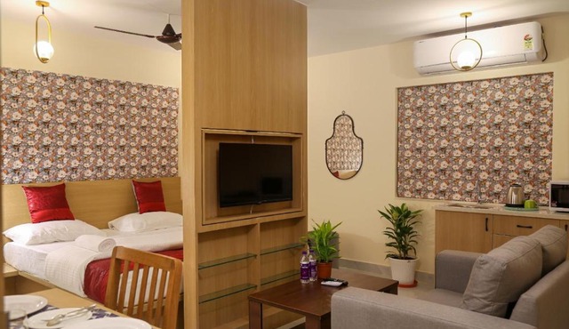 Lumis studio apartment
