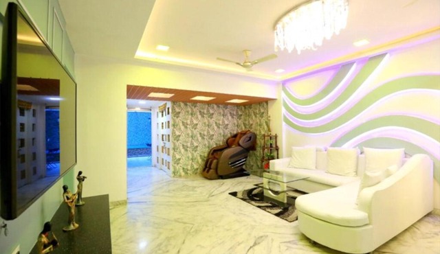 Luxurious 4 Bedroom Private Pool Villa at Kandivali East, Mumbai