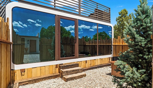 LUXX Space Cabin Tiny House with rooftop deck, private fenced patio. in Ranchos De Taos