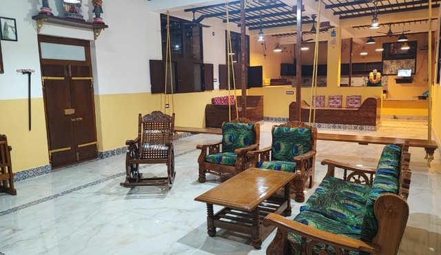 Maha Periyava Kuteeram 10 Adults Budget Stay