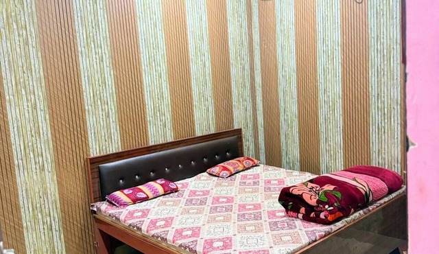 Maheshwari Palace & Hotel