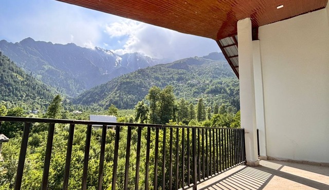 Manali Mornings