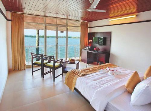 Mannath Ayur Island Resort